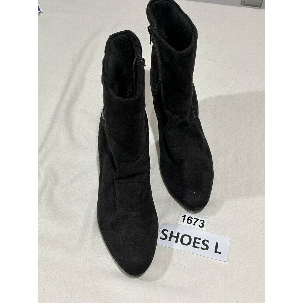 Womans Fioni Black Faux Suede Side Zip Ankle Boots Heels 7.5 W